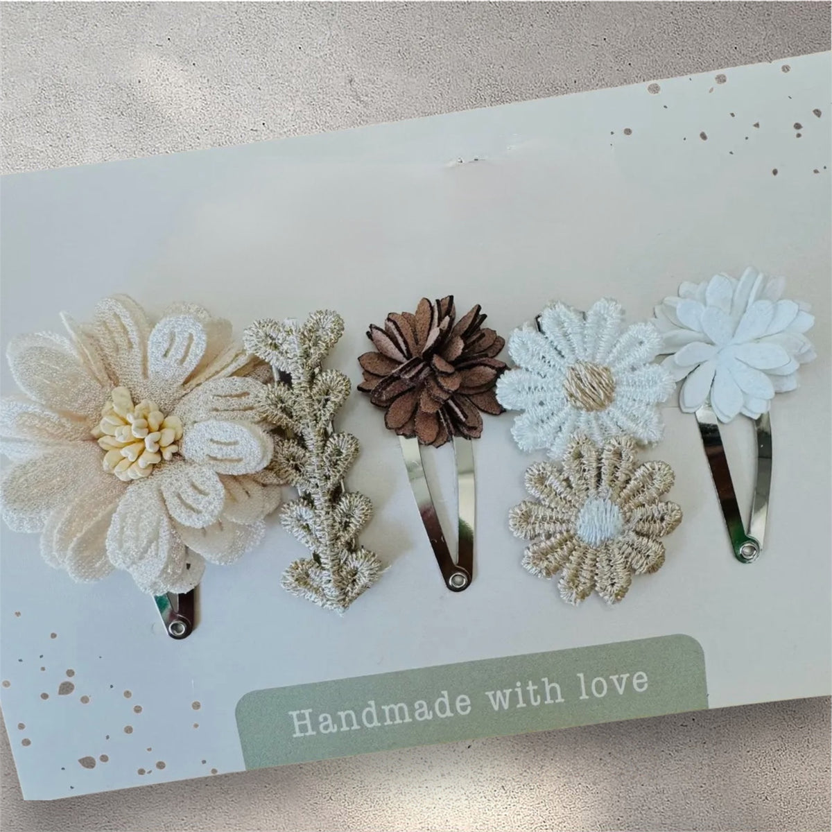 Mädchen Blumen Haarspange natur